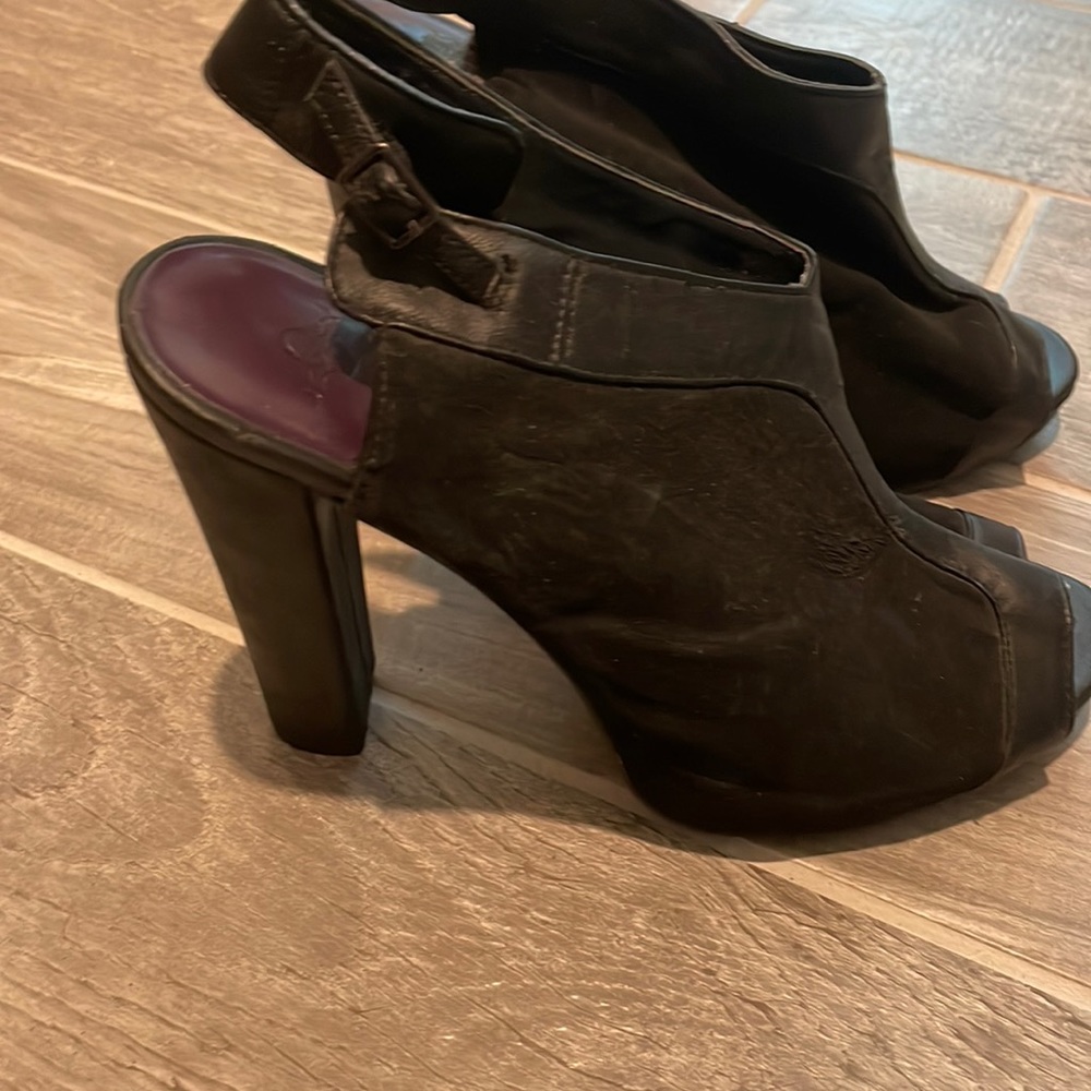 Never worn